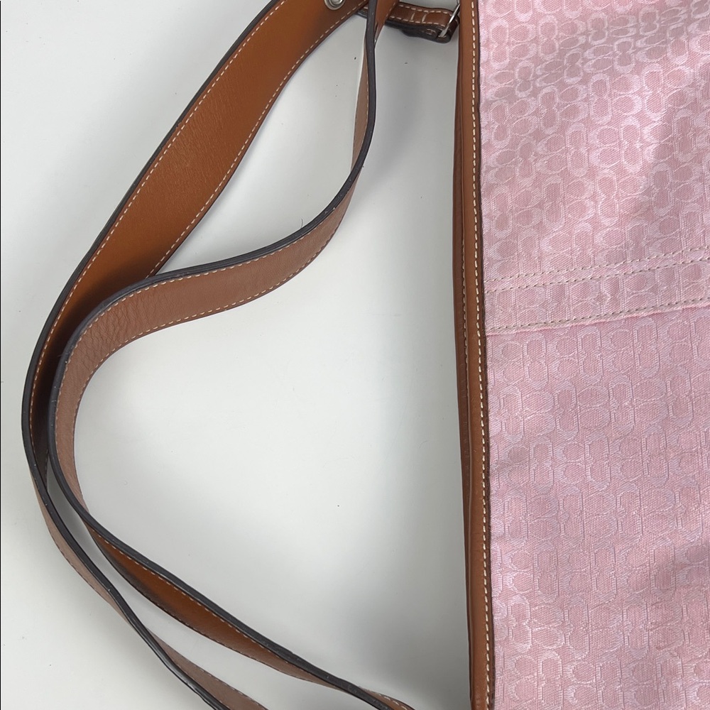 Coach Y2K Baby Pink Signature Monogram Suede Jacquard Hobo Shoulder Bag F10945 - Picture 9 of 16
